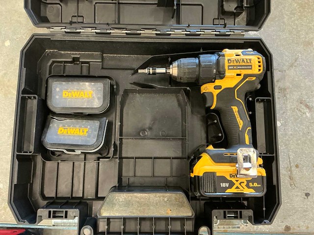 Dewalt dcd708 boormachine - afbeelding 10 van  10