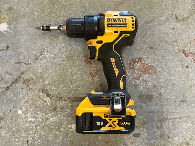 Dewalt dcd708 boormachine - afbeelding 2 van  10