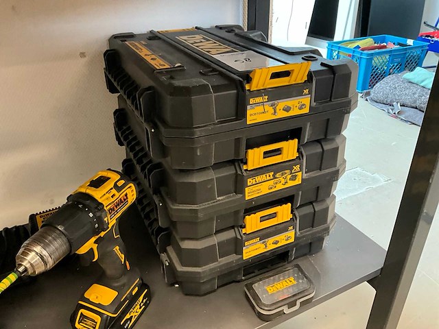 Dewalt dcd709 accu schroefmachine (2x) - afbeelding 6 van  6