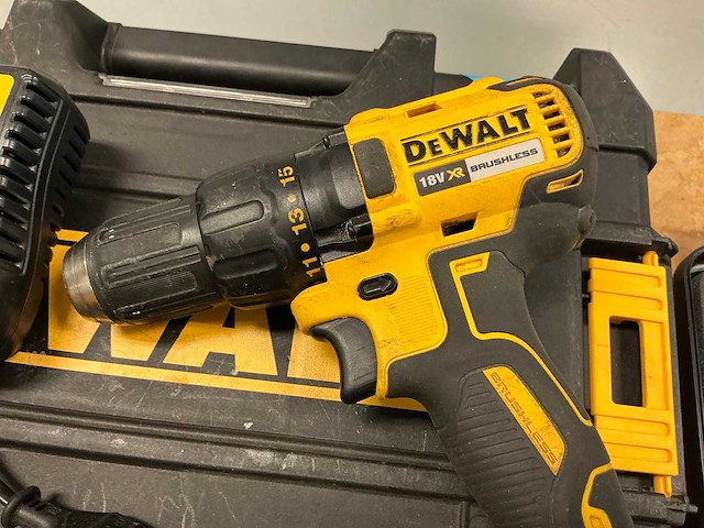 Dewalt dcd777 boormachine - afbeelding 3 van  4