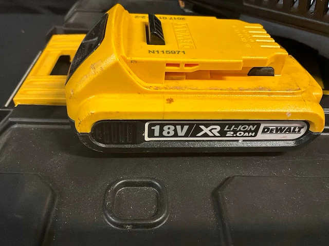 Dewalt dcd790 boormachine - afbeelding 4 van  6