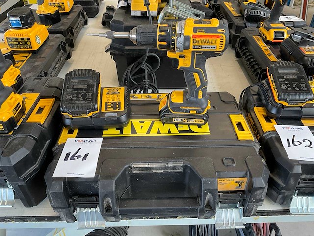 Dewalt dcd790 schroefboormachine - afbeelding 1 van  1