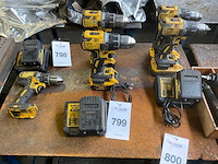 Dewalt dcd791 accu schroefmachine (2x) - afbeelding 1 van  8