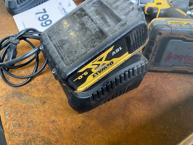 Dewalt dcd791 accu schroefmachine (2x) - afbeelding 9 van  9