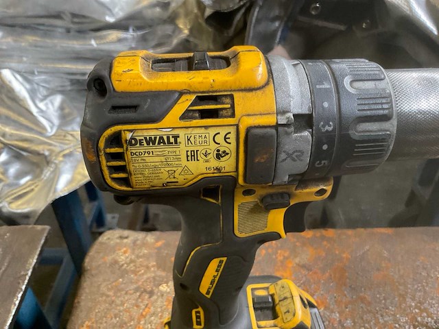 Dewalt dcd791 accu schroefmachine - afbeelding 3 van  6