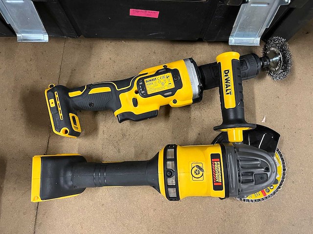 Dewalt dcg426 stiftslijper, dewalt dcg414 haakse slijper met koffer - afbeelding 2 van  6