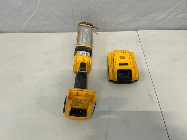 Dewalt dcl050 inspectielamp - afbeelding 3 van  3