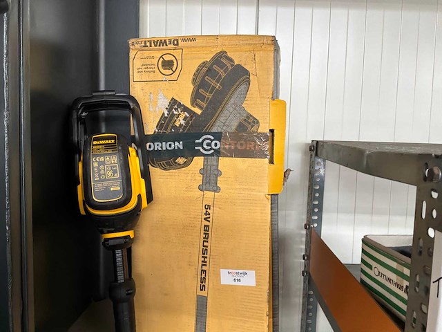 Dewalt dcm571 54v xr flexvolt accu bosmaaier - afbeelding 2 van  11