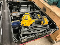 Dewalt dcn660 afwerktacker - afbeelding 1 van  3