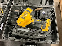 Dewalt dcn660 afwerktacker - afbeelding 2 van  3