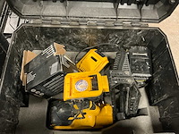 Dewalt dcn660 afwerktacker - afbeelding 3 van  3
