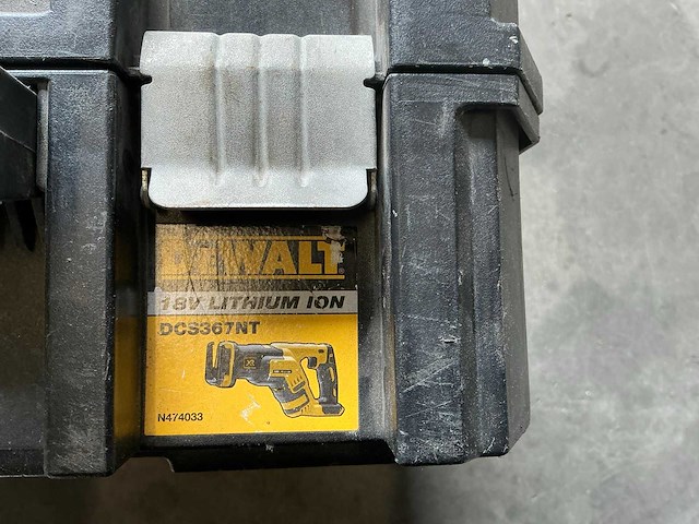 Dewalt dcs367nt reciprozaag met accu/acculader/koffer - afbeelding 3 van  4