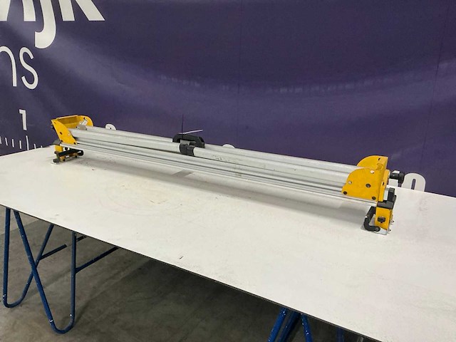 Dewalt de 7023 openbare schraag - afbeelding 1 van  5