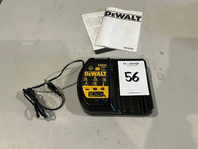 Dewalt de0245 acculader - afbeelding 1 van  2