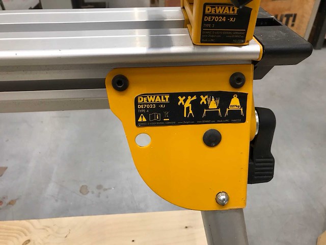 Dewalt de7023 onderstel voor afkortzaag - afbeelding 3 van  3