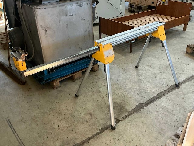 Dewalt de7024xj werkschraag - afbeelding 1 van  4