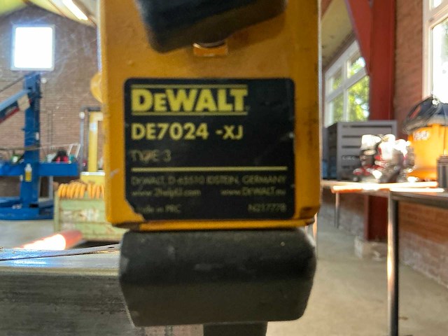 Dewalt de7024xj werkschraag - afbeelding 4 van  4