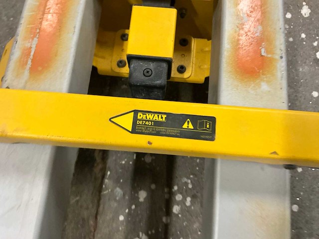Dewalt de7400 zaagtafel onderstel - afbeelding 4 van  4
