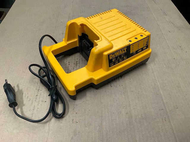 Dewalt de900 acculader (2x) - afbeelding 1 van  3