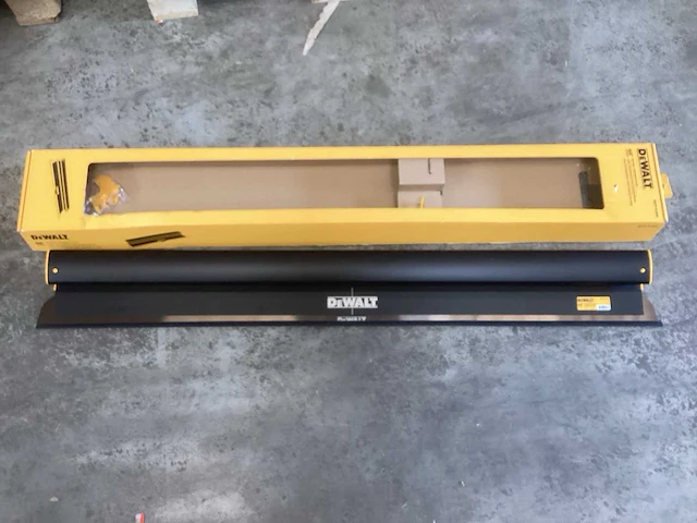 Dewalt drywall spachtelmes 48” / 1219mm (dxtt 2-948) - afbeelding 4 van  4