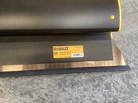 Dewalt drywall spachtelmes 48” / 1219mm (dxtt 2-948) - afbeelding 3 van  4