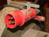 Dewalt dw 30 stofafzuiger op wielen - afbeelding 4 van  6