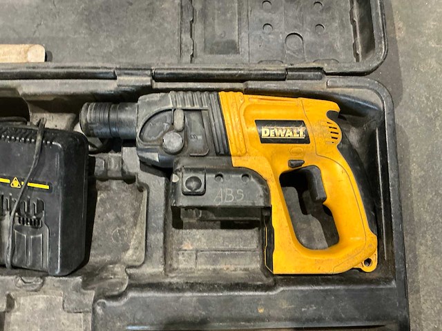 Dewalt dw004 accu sds+ boormachine - afbeelding 2 van  4