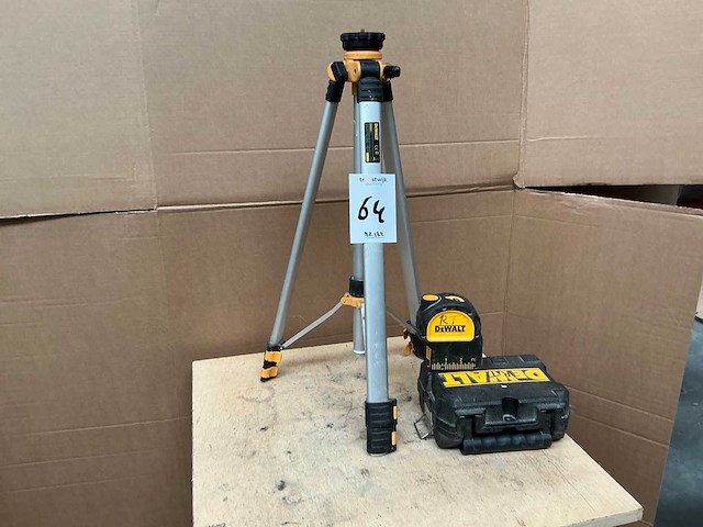 Dewalt dw082 bouwlaser - afbeelding 1 van  8