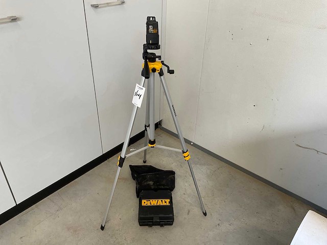 Dewalt dw088cg kruislijnlaser - afbeelding 1 van  3