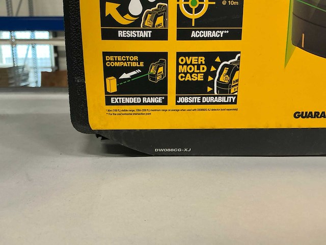 Dewalt dw088cg-xj self leveling cross line laser - afbeelding 2 van  3