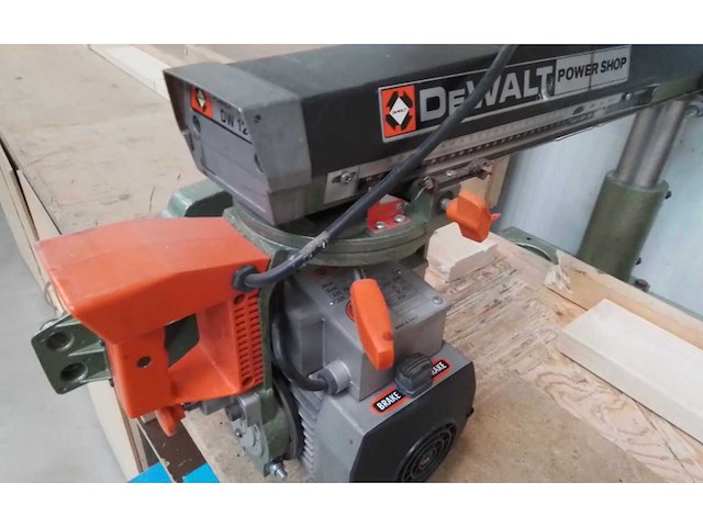 Dewalt dw125 afkortzaag - afbeelding 5 van  6