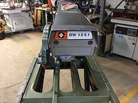 Dewalt dw1251 radiaalafkortzaagmachine - afbeelding 3 van  7