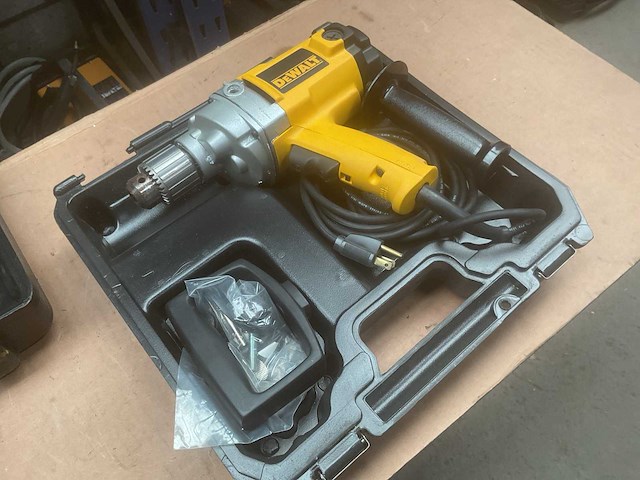 Dewalt dw130 boormachine - afbeelding 1 van  6
