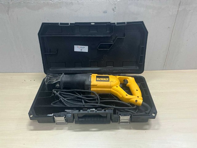 Dewalt dw304pk reciprozaag - afbeelding 1 van  2