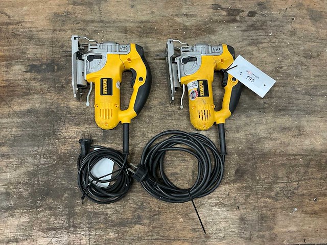 Dewalt dw331k-qs decoupeerzaag (2x) - afbeelding 2 van  2