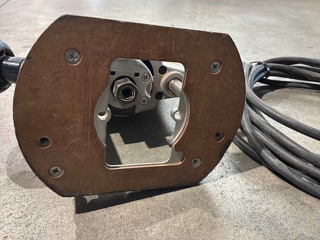 Dewalt dw614 bovenfrees - afbeelding 4 van  4