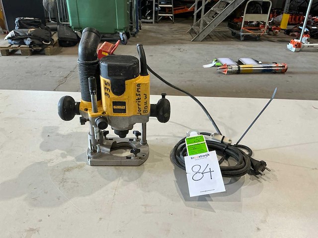 Dewalt dw621 bovenfrees - afbeelding 1 van  4