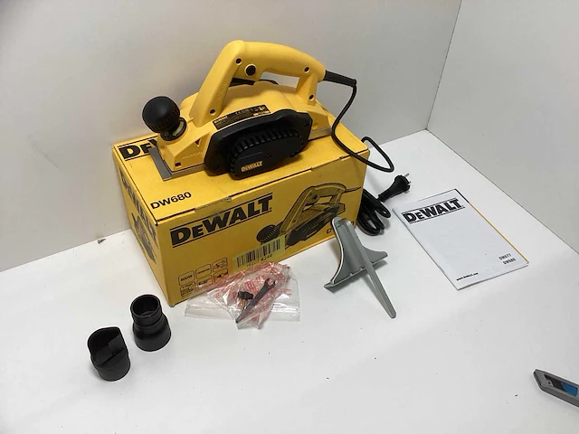 Dewalt dw680 schaafmachine - 600w - 230v - afbeelding 5 van  7