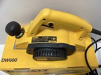 Dewalt dw680 schaafmachine - 600w - 230v - afbeelding 2 van  7