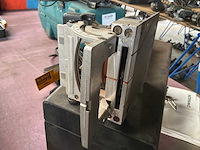 Dewalt dw682k lamellofreesmachine - afbeelding 2 van  3