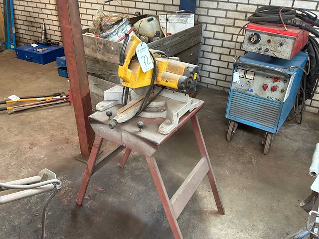 Dewalt dw701 afkortcirkelzaagmachine - afbeelding 1 van  5