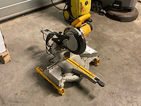 Dewalt dw712-qs radiaalafkortzaagmachine - afbeelding 3 van  5