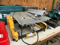 Dewalt dw743 flip-over zaagmachine - afbeelding 1 van  4