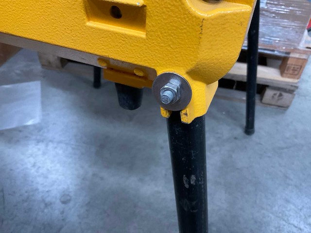 Dewalt dw743n combizaagmachine - afbeelding 5 van  8