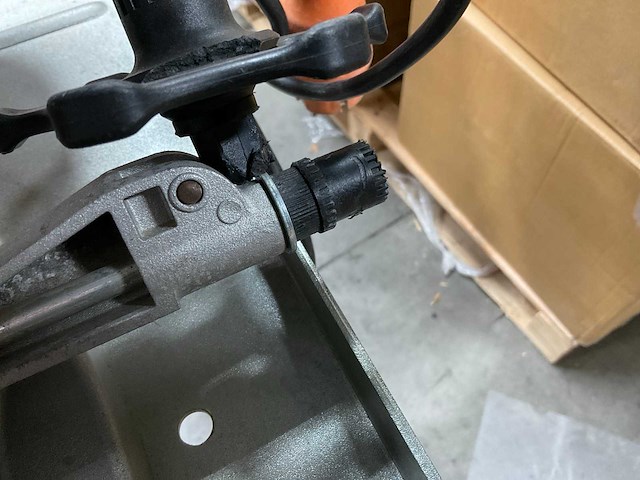 Dewalt dw743n combizaagmachine - afbeelding 7 van  8