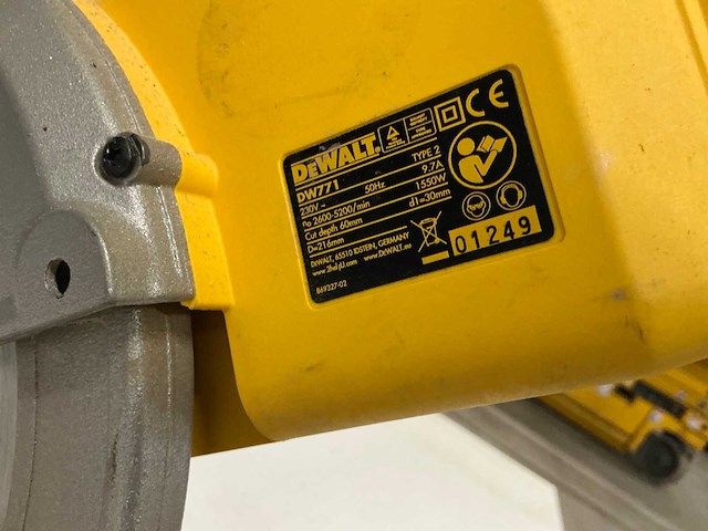 Dewalt dw771 afkortcirkelzaagmachine - afbeelding 3 van  5