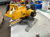 Dewalt dw771 tafelcirkelzaagmachine - afbeelding 3 van  4