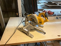 Dewalt dw777 afkortcirkelzaagmachine - afbeelding 1 van  5