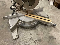 Dewalt dw777 afkortcirkelzaagmachine - afbeelding 3 van  4