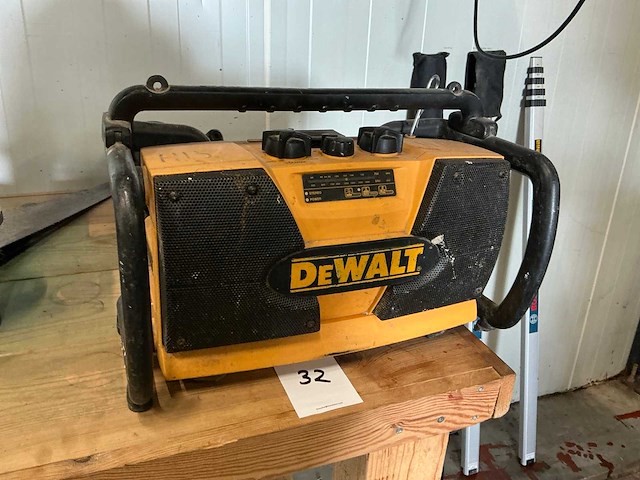 Dewalt dw911 werfradio - afbeelding 1 van  3